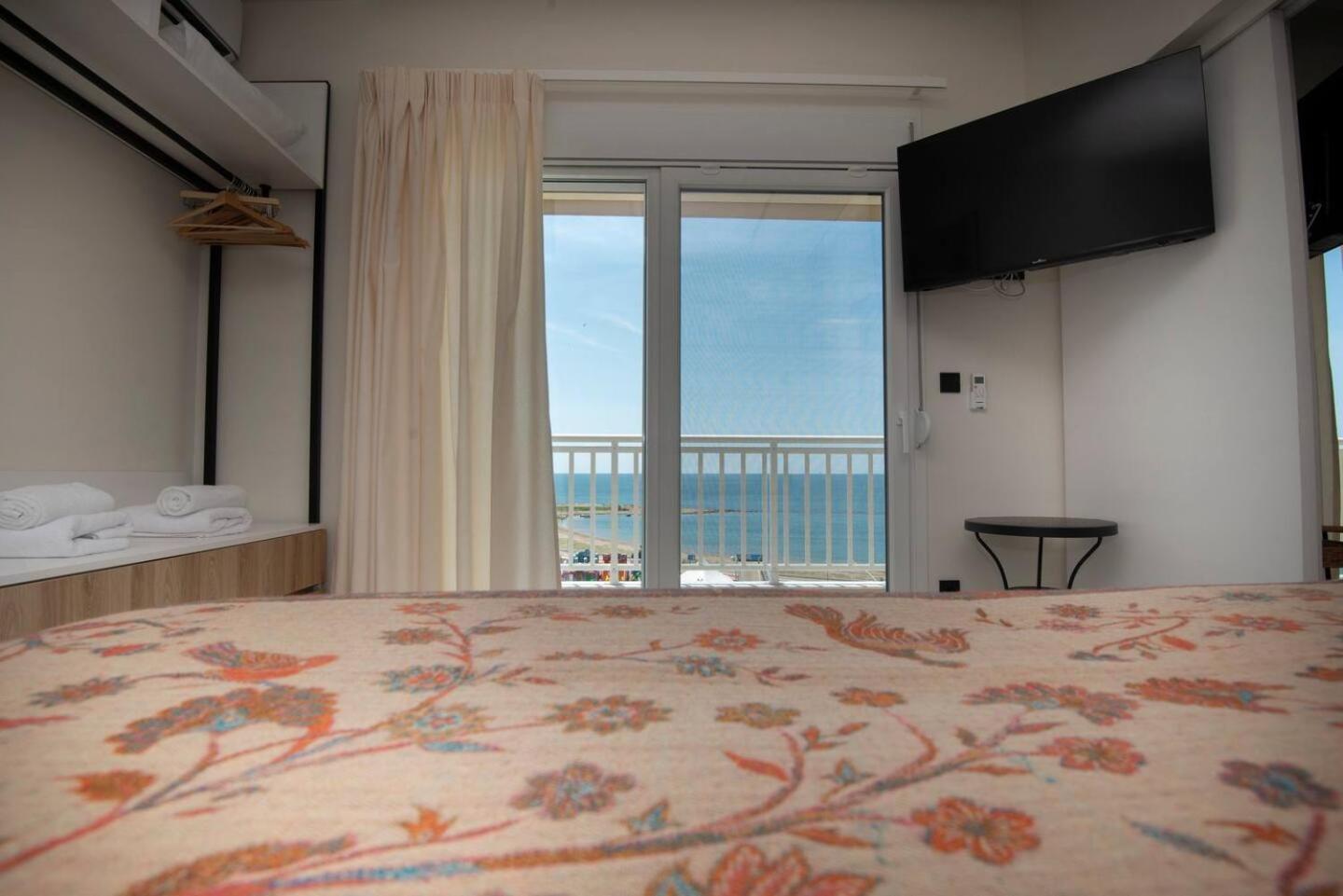 Lighthouse Apartments Alexandroupoli Exterior photo